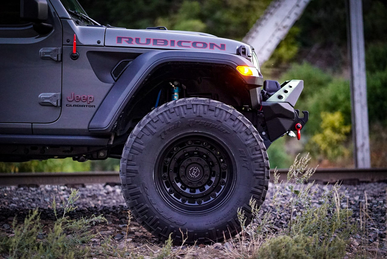 2020 Jeep Gladiator - Black Rhino ARSENAL - Black | Wheel Pros